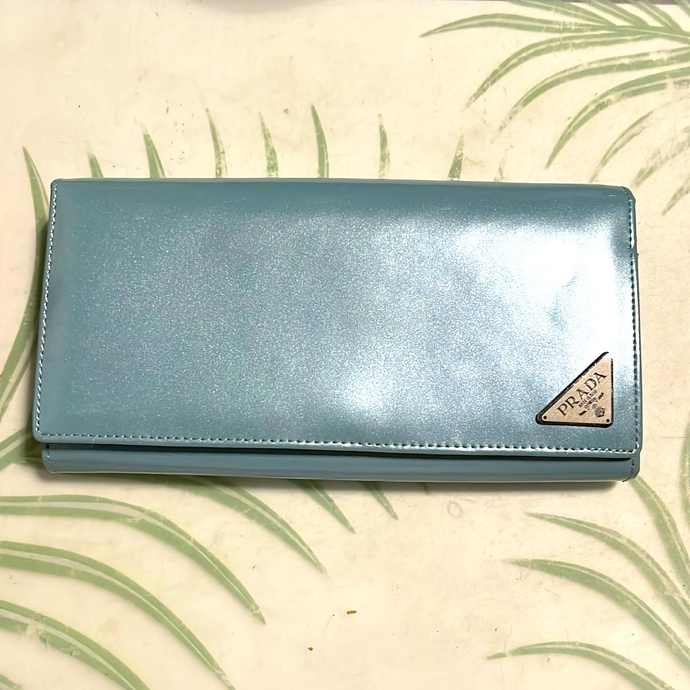 Prada women’s wallet